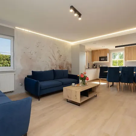 Dom Muschel I Mewa By Renters *